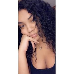 Meet your Posher, A'keila